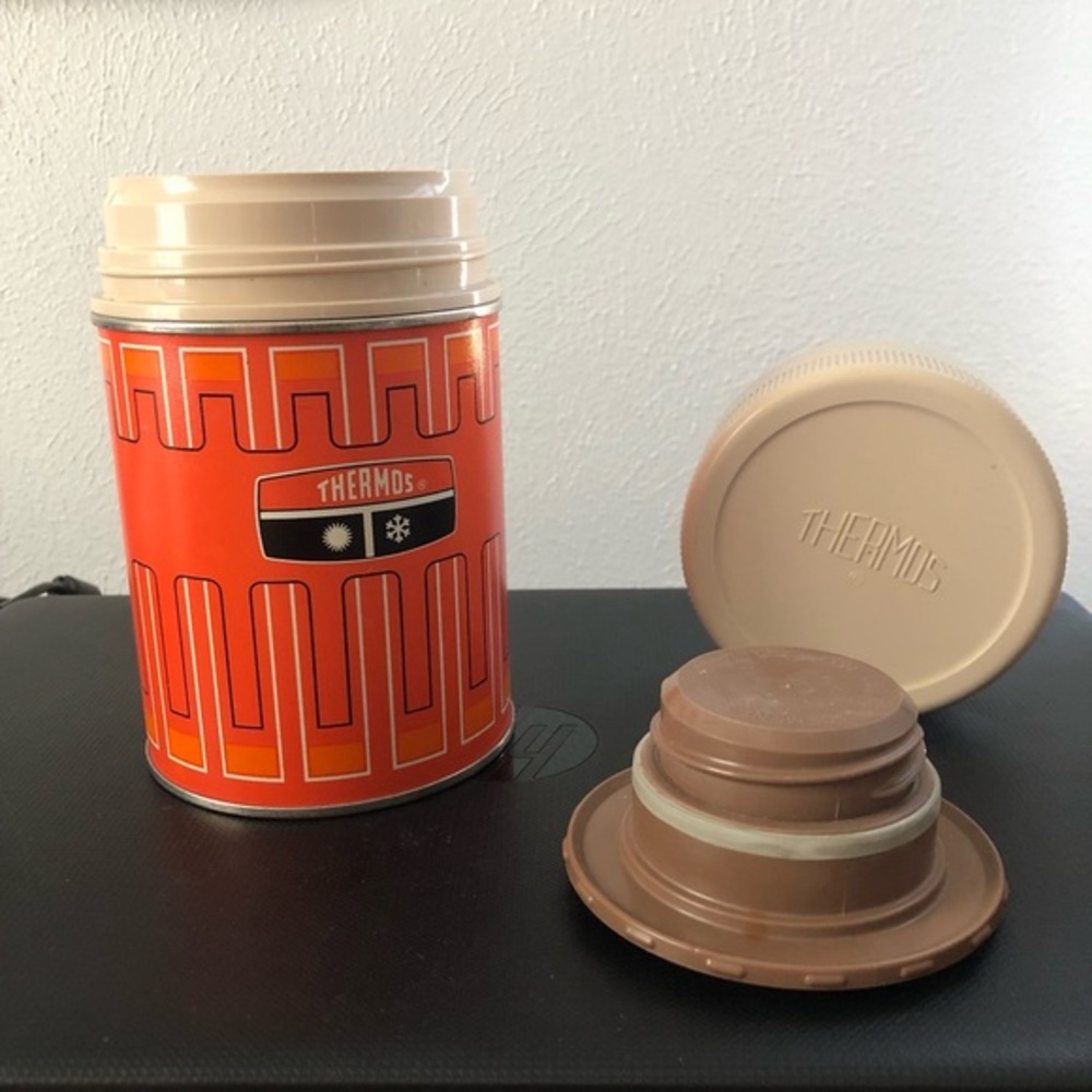 Vintage‎ Thermos orange 6”